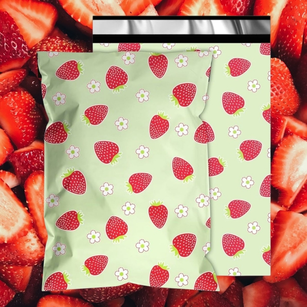 (20) Strawberry Print Packaging Polymailer Bag. 10x13